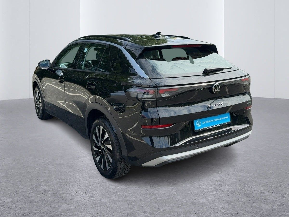 Volkswagen T-Roc 1.5 eTSI DSG Life Ganzjahresreifen Parklen foto 3