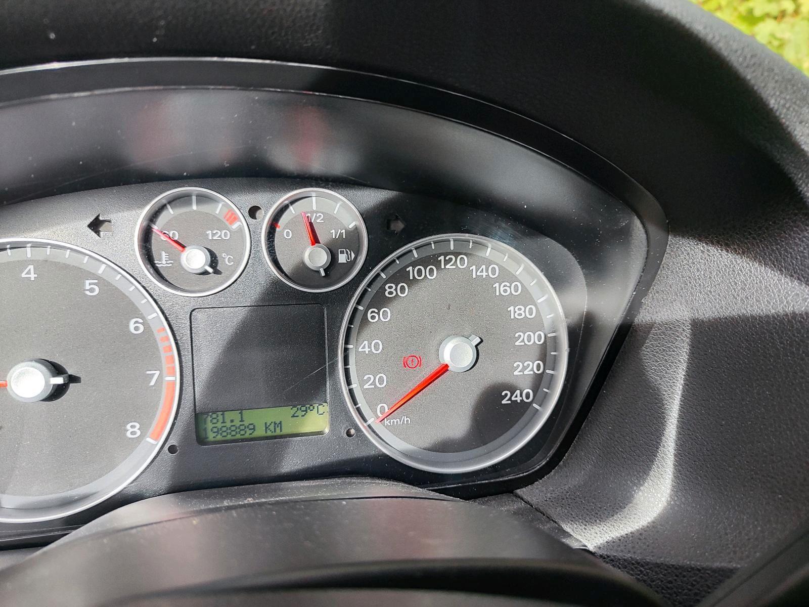 Ford Focus 2007 — photo 9