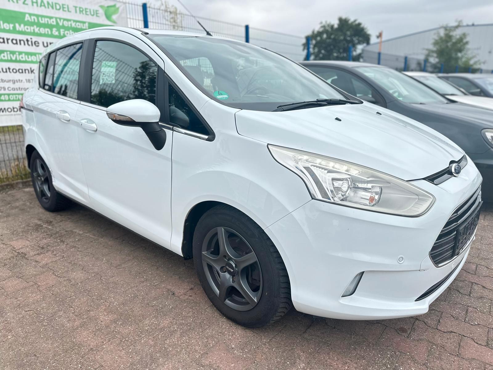 Ford Titanium Zahnriemen Neu*Pano*Keyless*SHZ*1.Hand