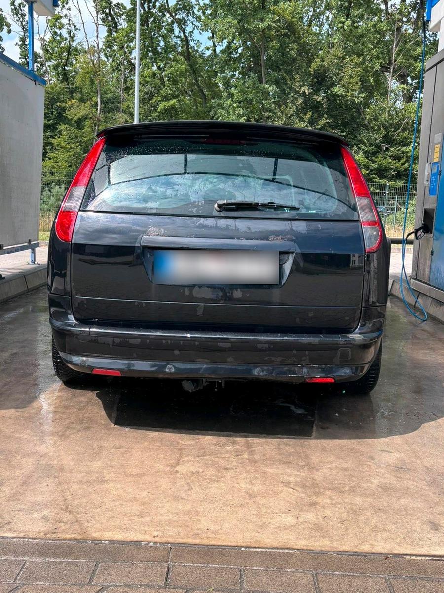 Ford Focus 2007 — engine 140 HP (103kW)