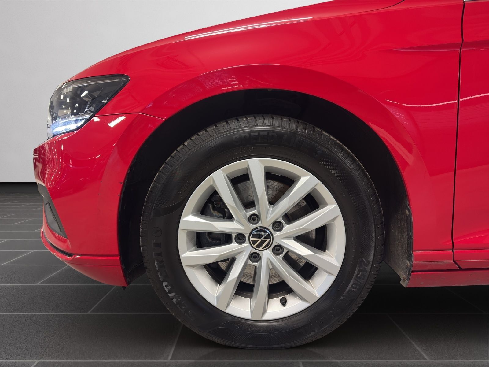 Volkswagen Passat Variant - Bild 9