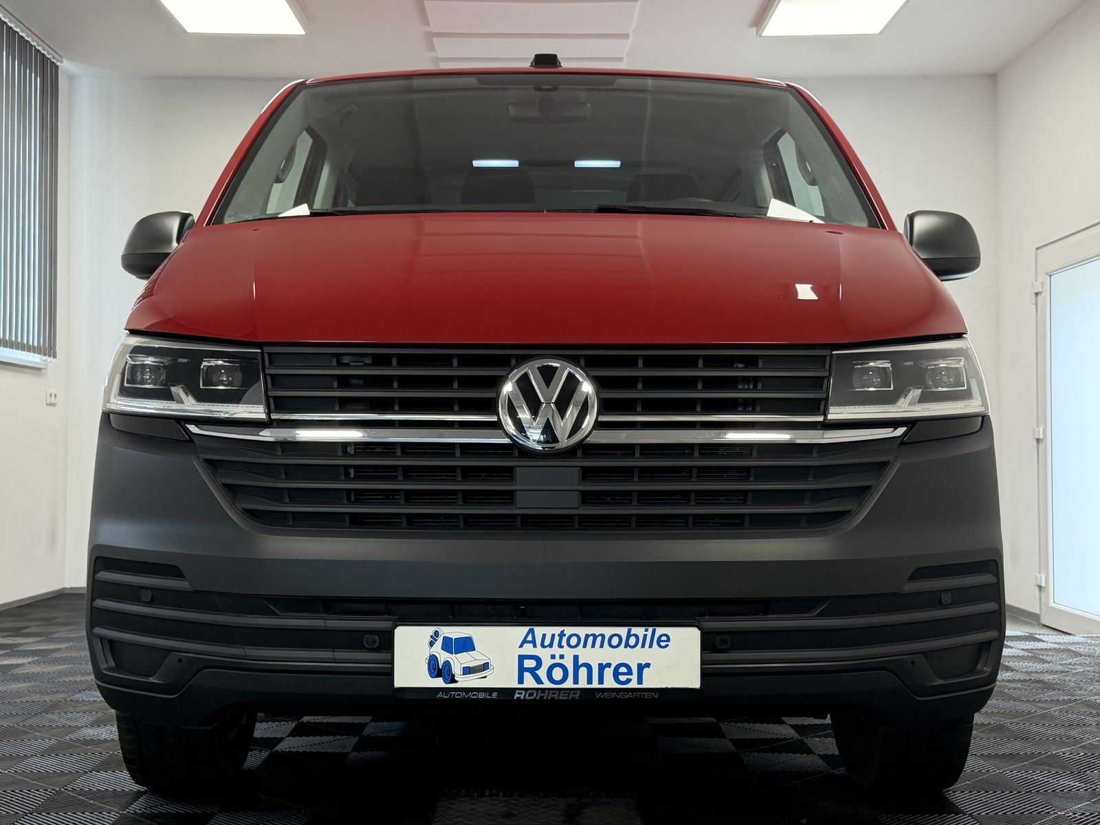 Volkswagen T6 Caravelle T6.1 2.0 TDI lang 9-Sitze Standh. imagem 2