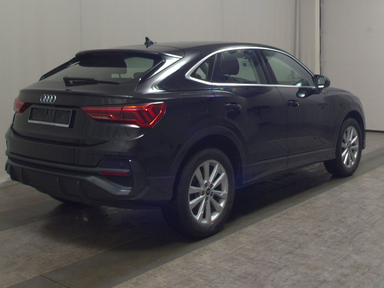 Audi Q3 Sportback 45 TFSI e Leder Navi LED vc RfK foto 4