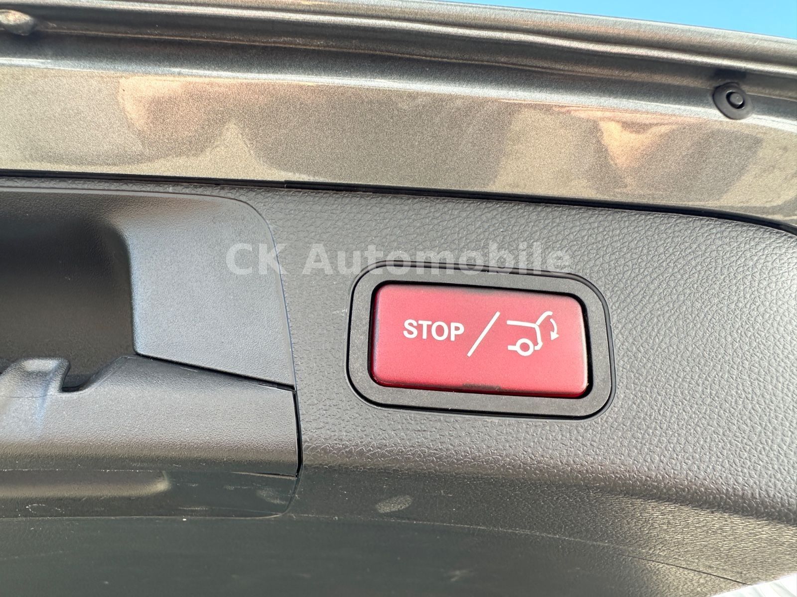 Fahrzeugabbildung Mercedes-Benz C200d T Avantgarde/Navi/LED/Kamera/AHK