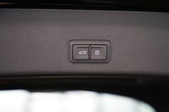 AUDI Q3 TFSI quattro S line | Pano | Matrix |TechPro AUDI Q3 TFSI quattro S line | Pano | Matrix |TechPro