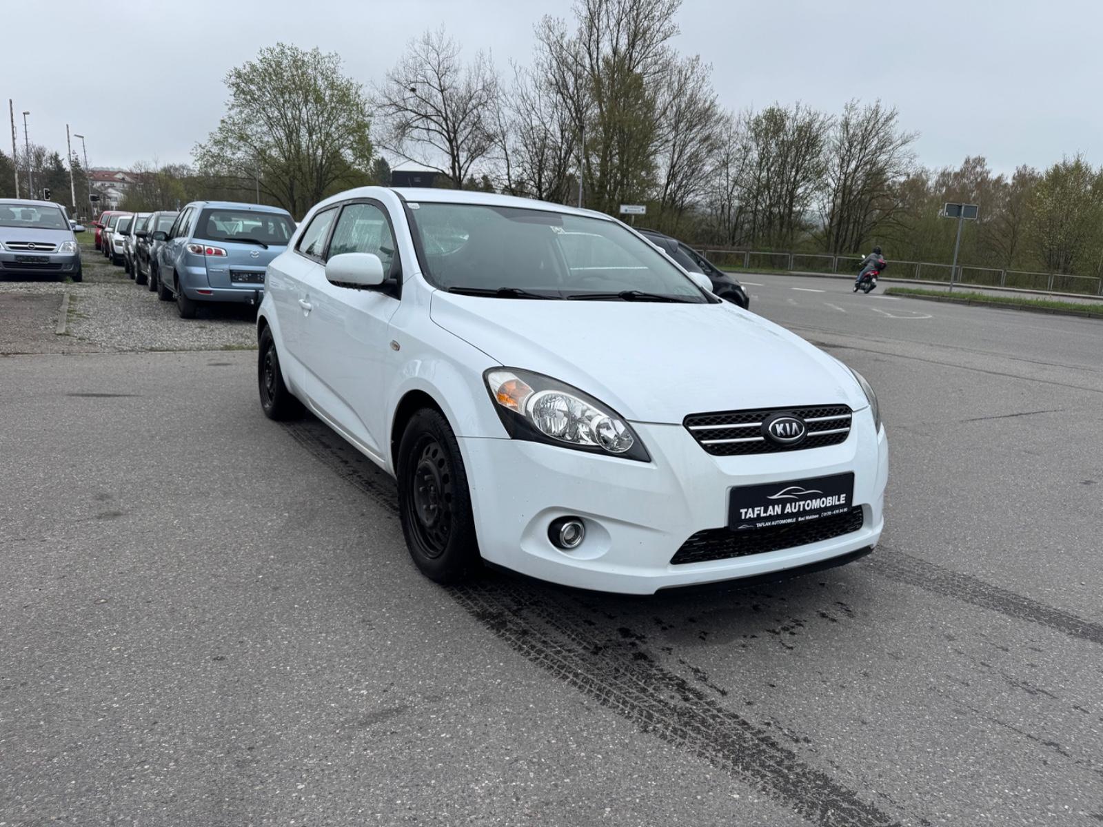 Kia cee'd / Ceed 1.4 CVVT Vision