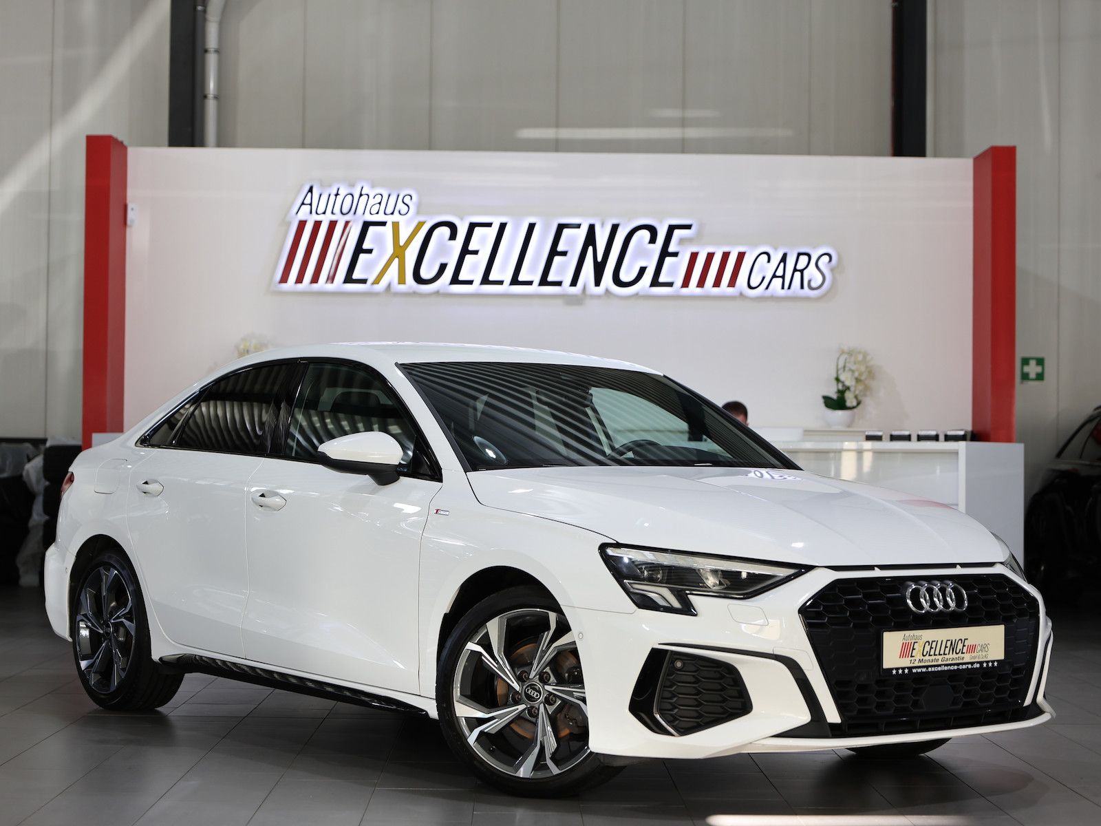 Audi A3 LIMOUSINE 35 TFSI S-LINE SPORT BLACK S-SITZE