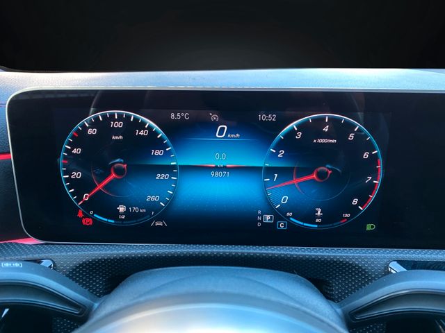 Mercedes-Benz CLA 220