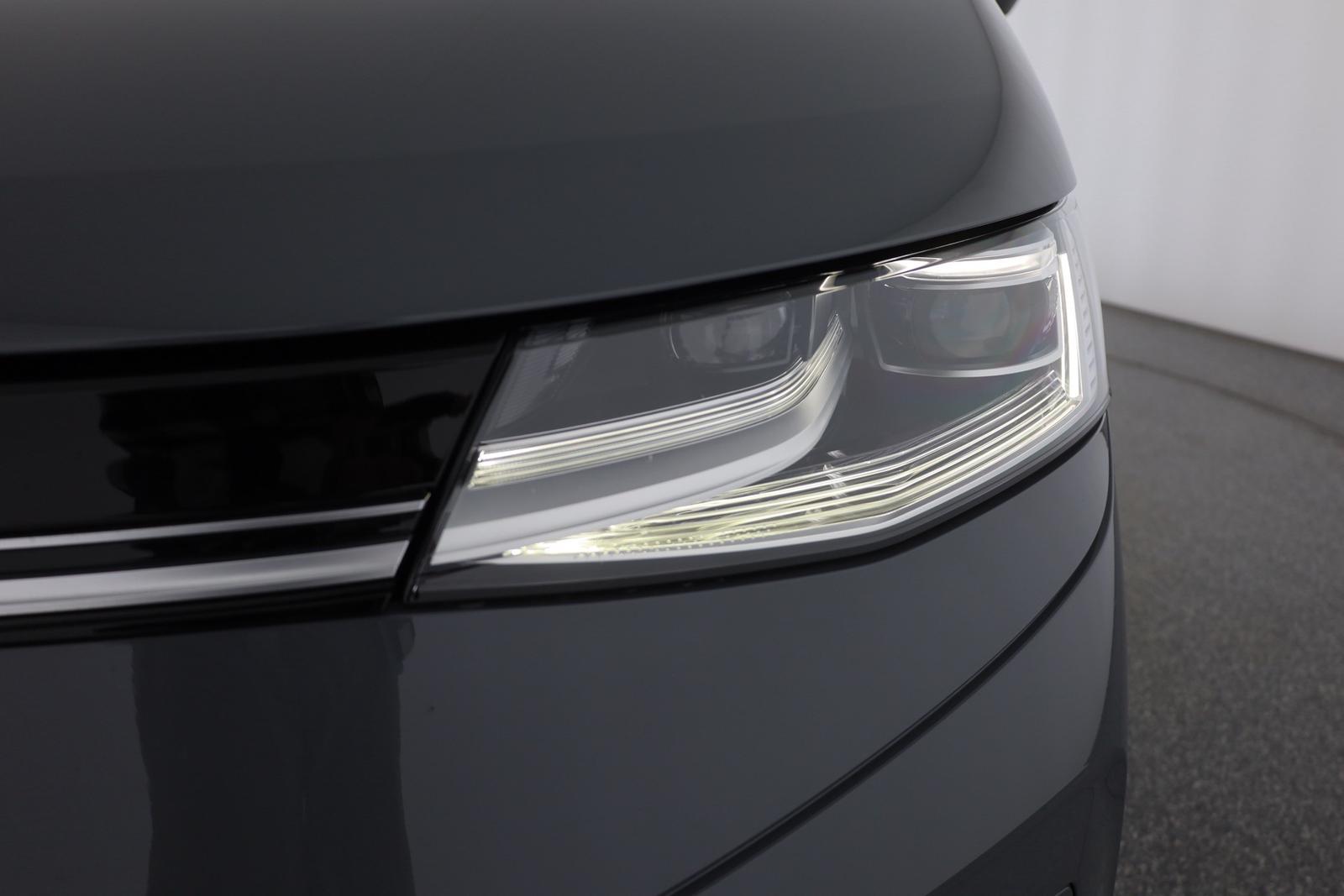Volkswagen T7 Multivan 2.0 TSI DSG LED Navi AHK Panorama