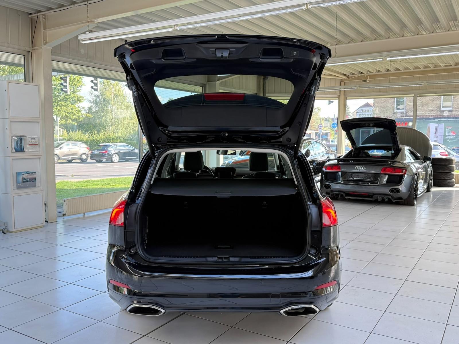Ford Focus 1.5 Vignale Pano Leder CAM LED ACC Head Up