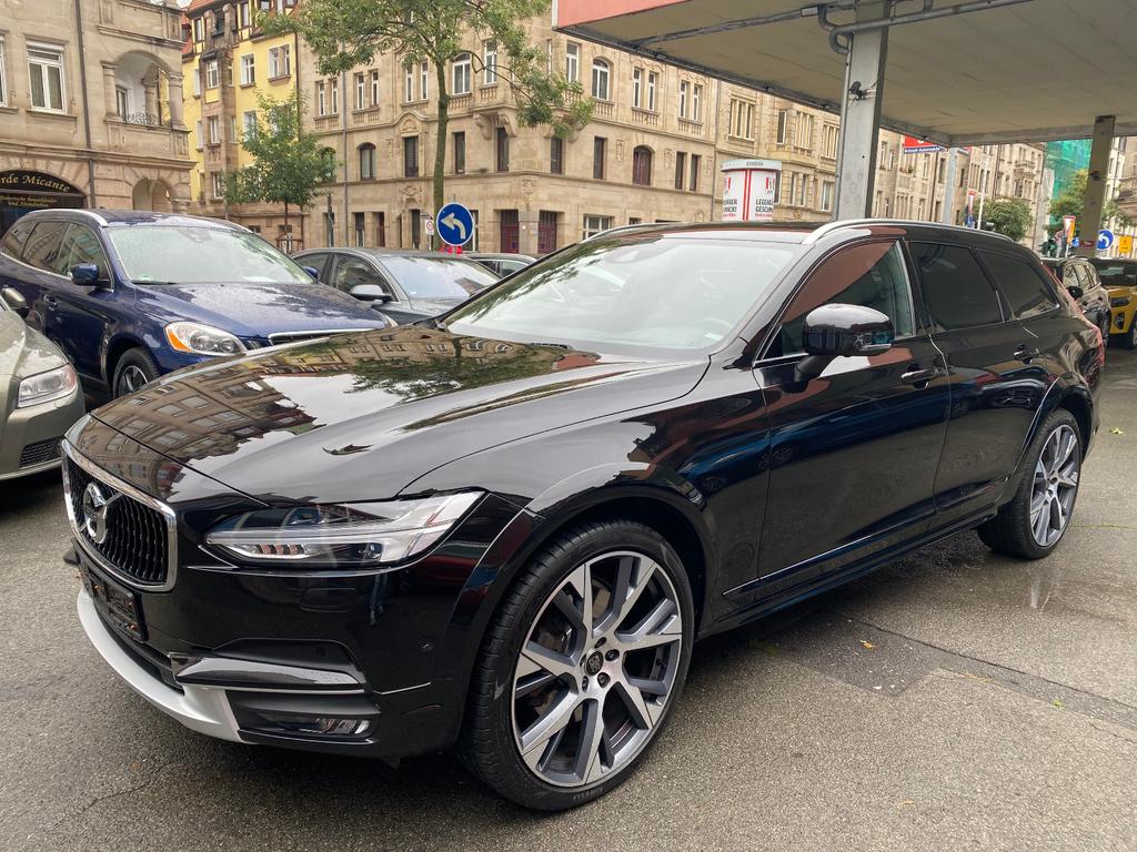 Volvo V90 Cross Country