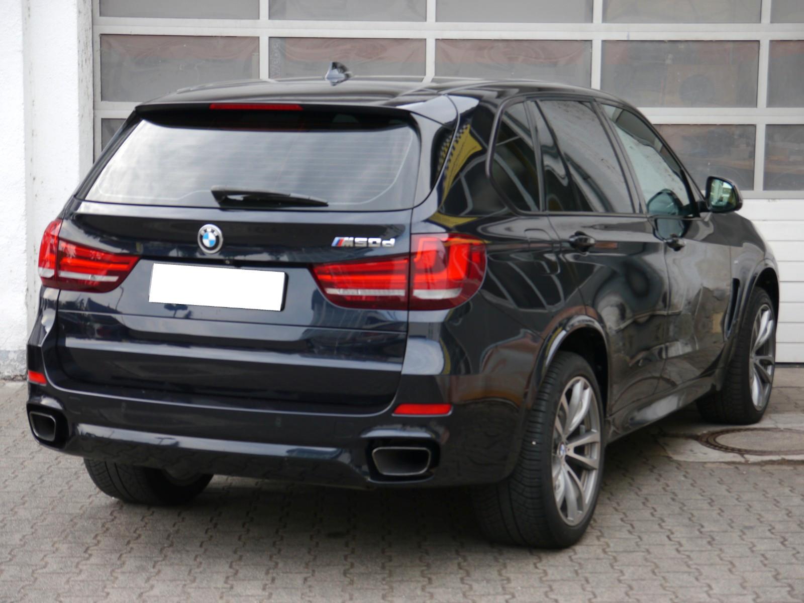 BMW X5 M50d F15 381 ch • BVA • H&K • Surround View • Head-Up Display