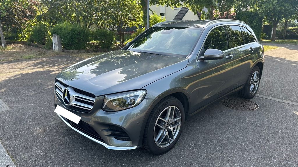Image of Mercedes-Benz GLC 220