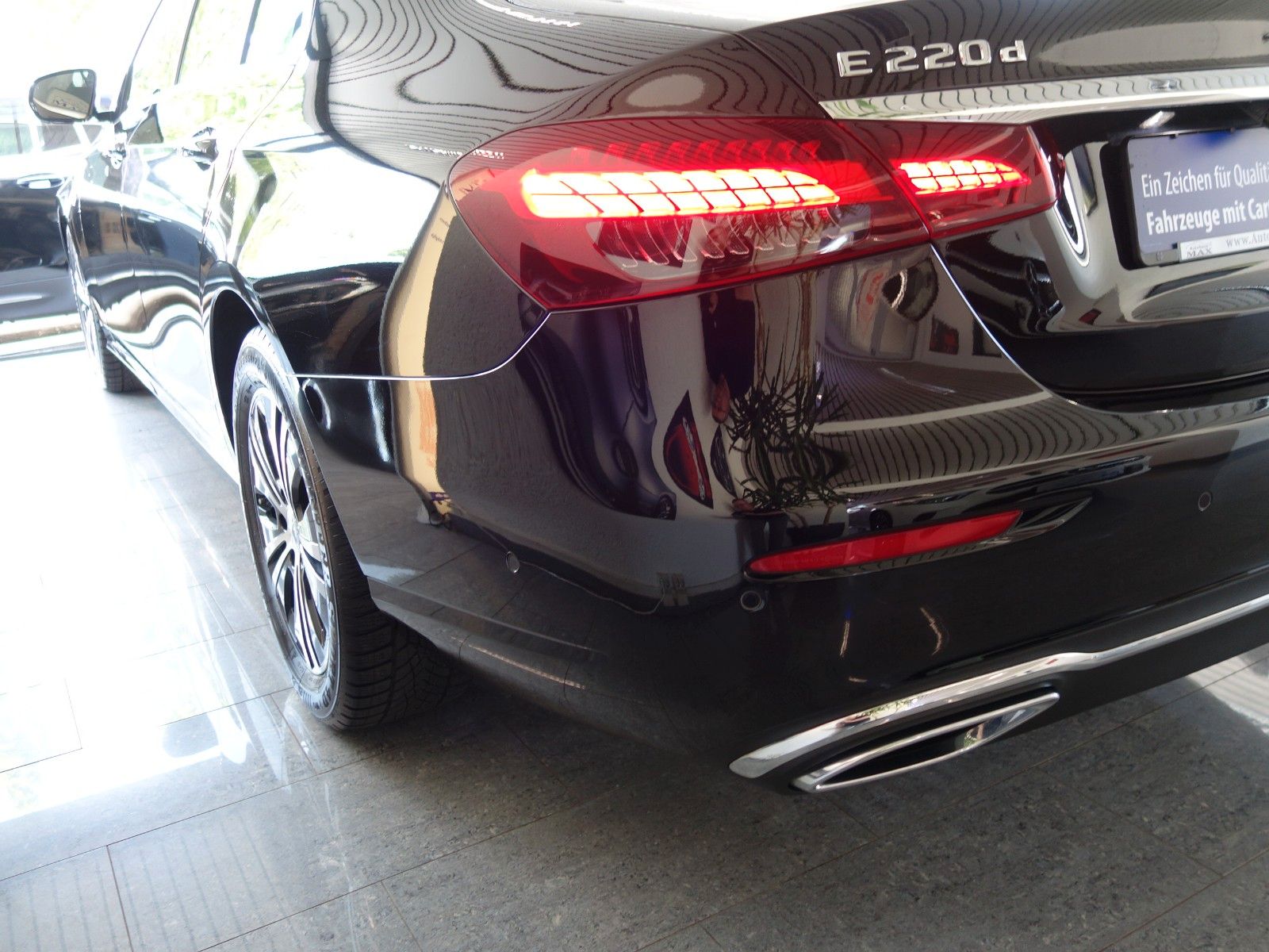 Mercedes-Benz E 220 D 9G-TRONIC/Limousine/AVANTGARDE/1-HAND foto 10