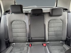 Fahrzeugabbildung Volkswagen Golf VII Comfortl. - Navi*Sitzhzg*ACC*PDC*2xKlim