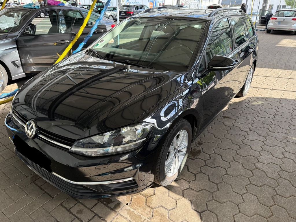 Image of Volkswagen Golf