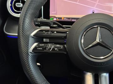 2025 Mercedes-BENZ C 180 — миниатюра 34