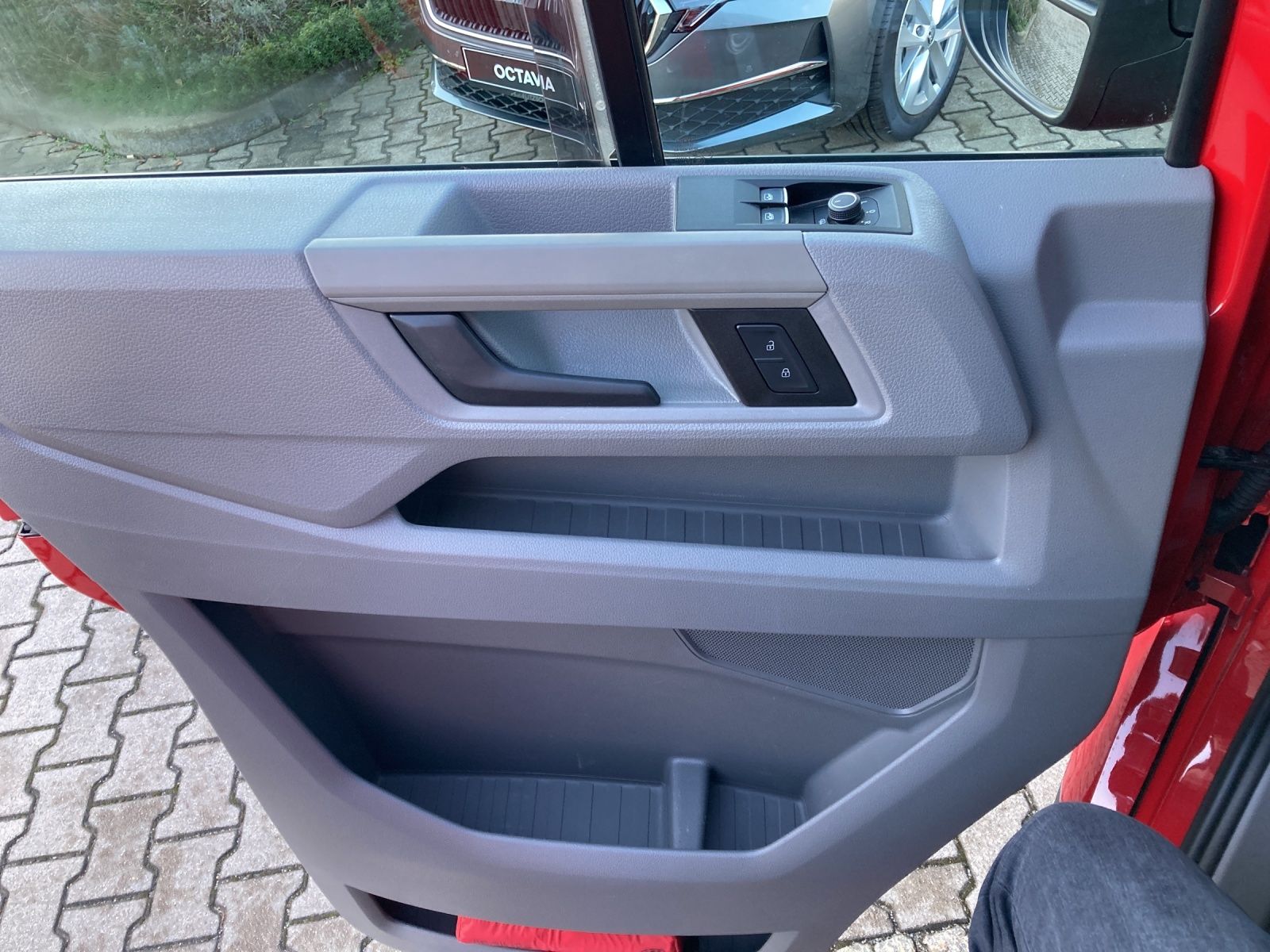 Fahrzeugabbildung Volkswagen Crafter Kasten 35 HD 4Motion STHZ. 230V Vorb. AH