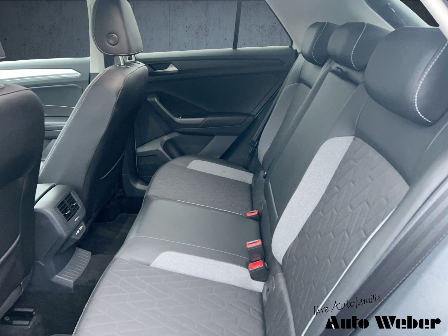 Volkswagen T-Roc - Bild 13