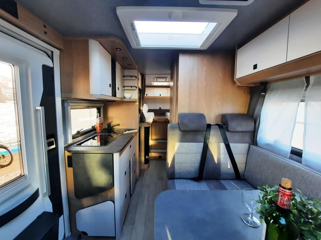 Fahrzeugabbildung ROADFANS C 680 GE by Hobby 12.446 € sparen