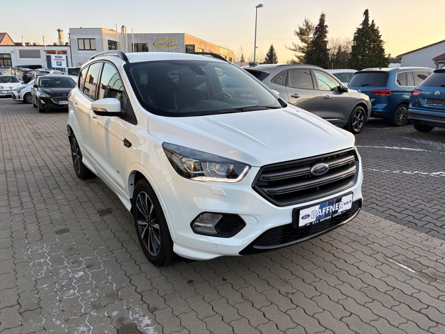 Fahrzeugabbildung Ford Kuga ST-Line Navi PDC SHZ Lenkradhzg BiXenon