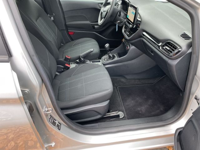 Fahrzeugabbildung Ford Fiesta 1.0 EcoBoost Cool & Connect DAB, Tempomat
