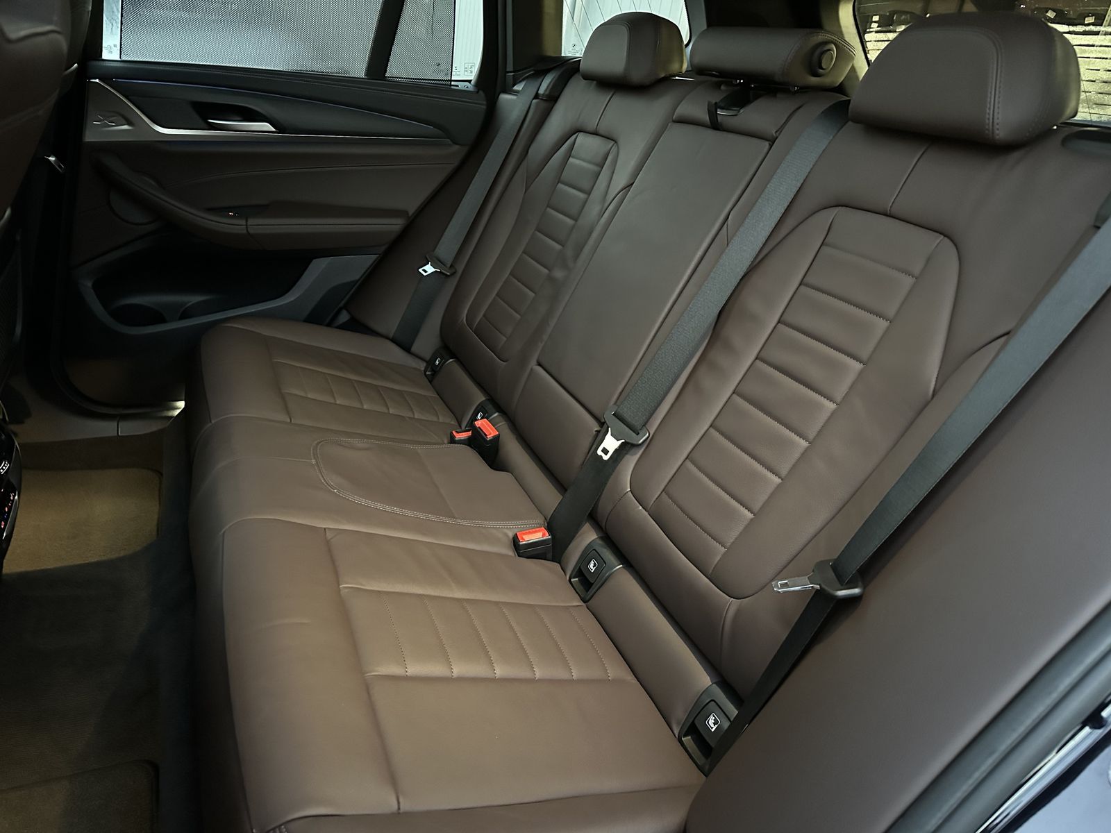 Fahrzeugabbildung BMW X3 xDrive30e M-Sport NAV+LED+PANO+HEAD-UP+AHK+VC