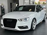 Audi A3 S line "Xenon/Sitzh./Bluetooth" - Audi A3 mit Benzin-Antrieb: Sportwagen, Automatik