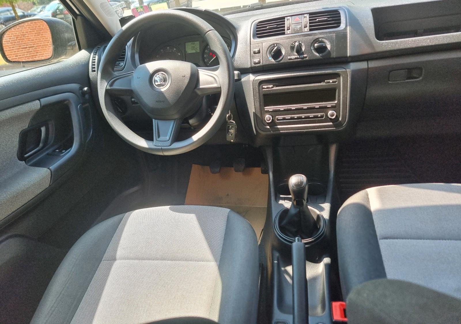 Skoda Fabia 2014 — photo 11