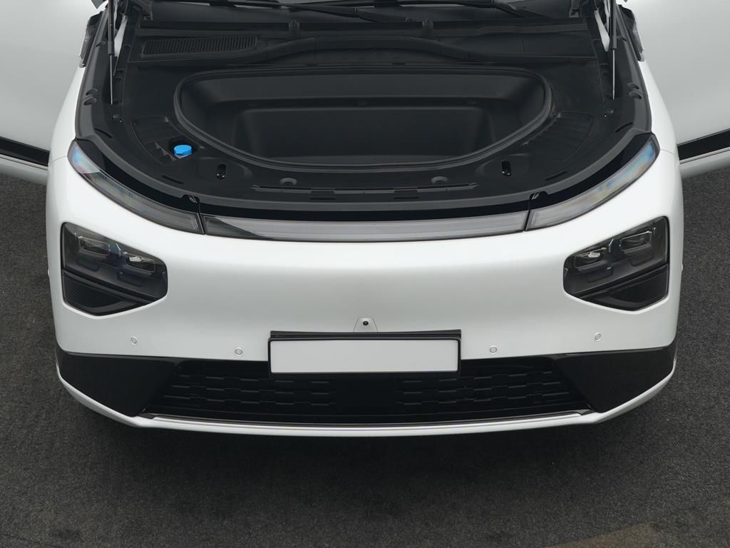 XPENG G9