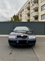 Skoda Škoda Octavia 2.0  Rentnerfahrzeug | HU n... - Skoda Octavia aus 2002: Kombi