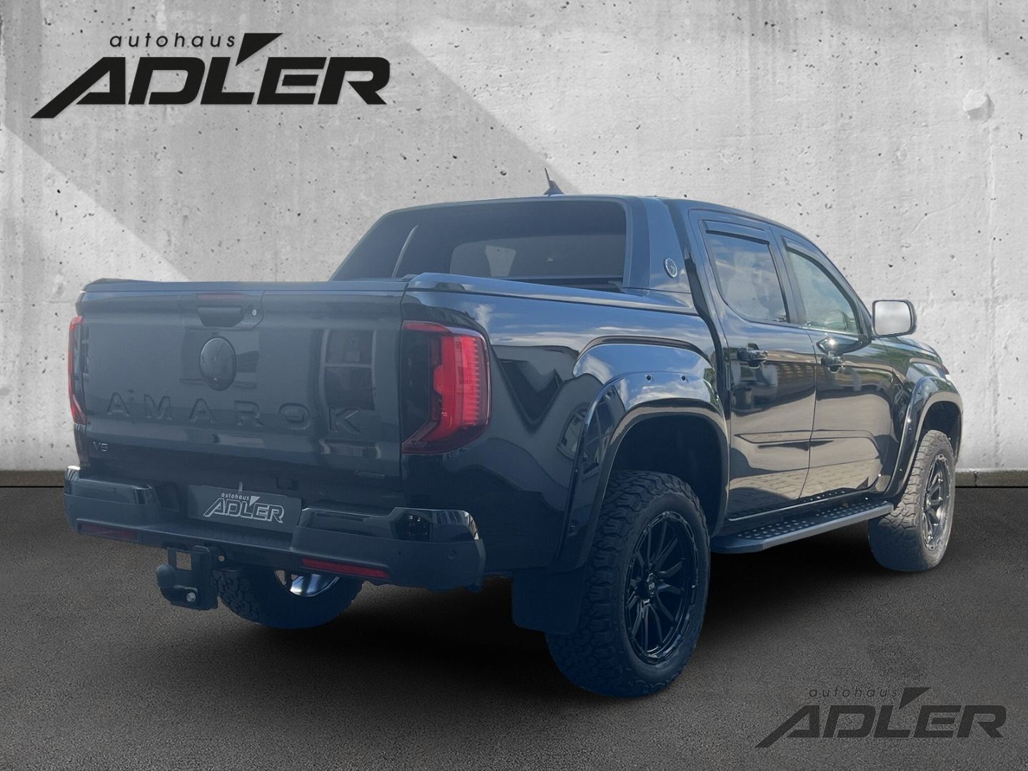 Volkswagen Amarok 3.0 TDI Aventura ALL-BLACK STANDHZ DELTA imagem 3