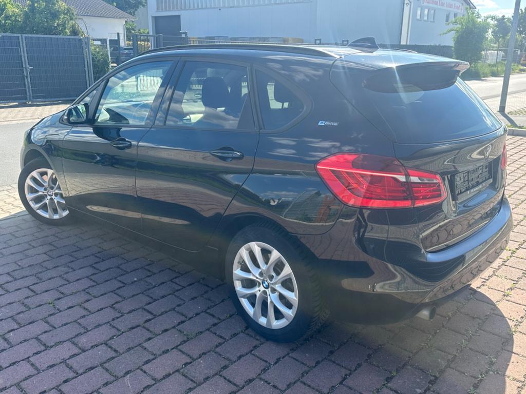 BMW 225