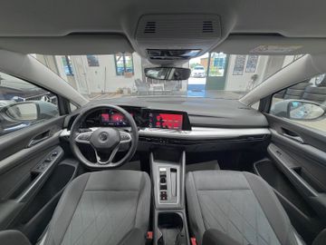 Volkswagen Golf - 8