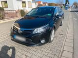Toyota Avensis 2.2 D-Kat - Toyota Avensis mit Diesel-Antrieb: Kombi, Automatik, 2.2