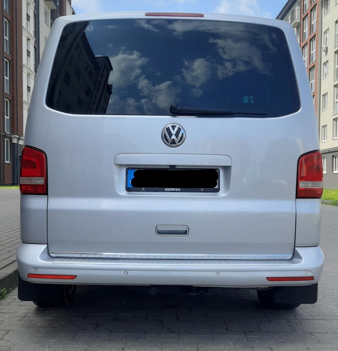 Volkswagen T5 Multivan 2.0 BiTDI Highline in Top Zustand