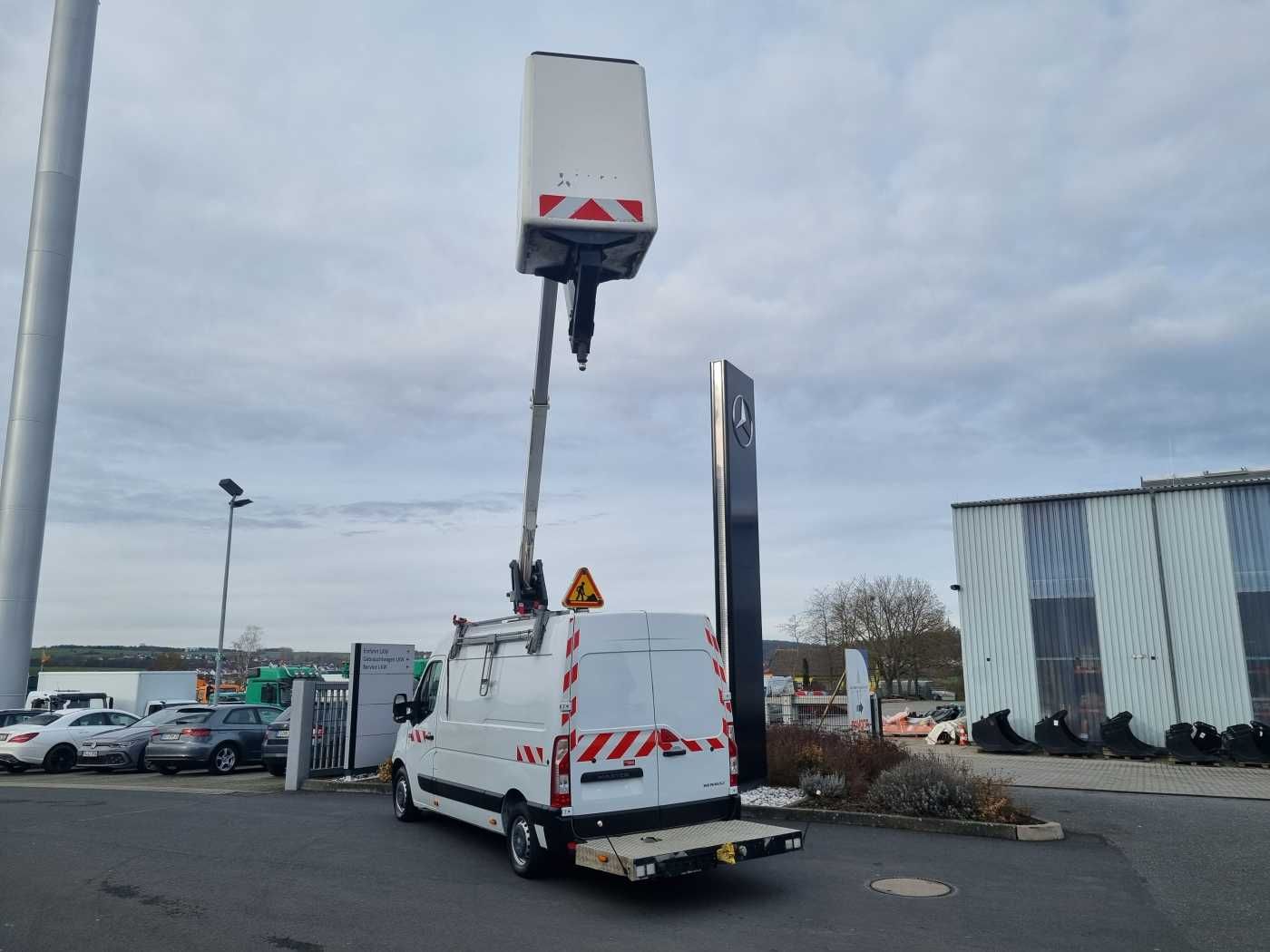 Fahrzeugabbildung Renault Master 2.3 dCi / KLUBB K32, 12,5m