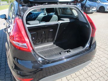 Ford Fiesta Trend Klimaanlage + Allwetter