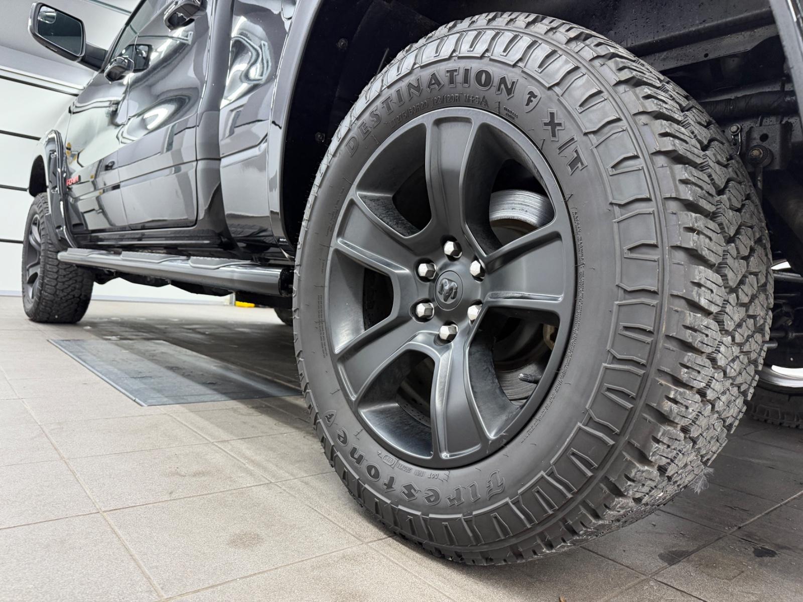 Dodge Ram 1500 5.7 V8 4X4 BigH QuadC*Lv2*Night Edition, миниатюра 14