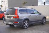 Volvo XC70 2,4 D5 4WD Summum Aut. - graue Volvo XC70