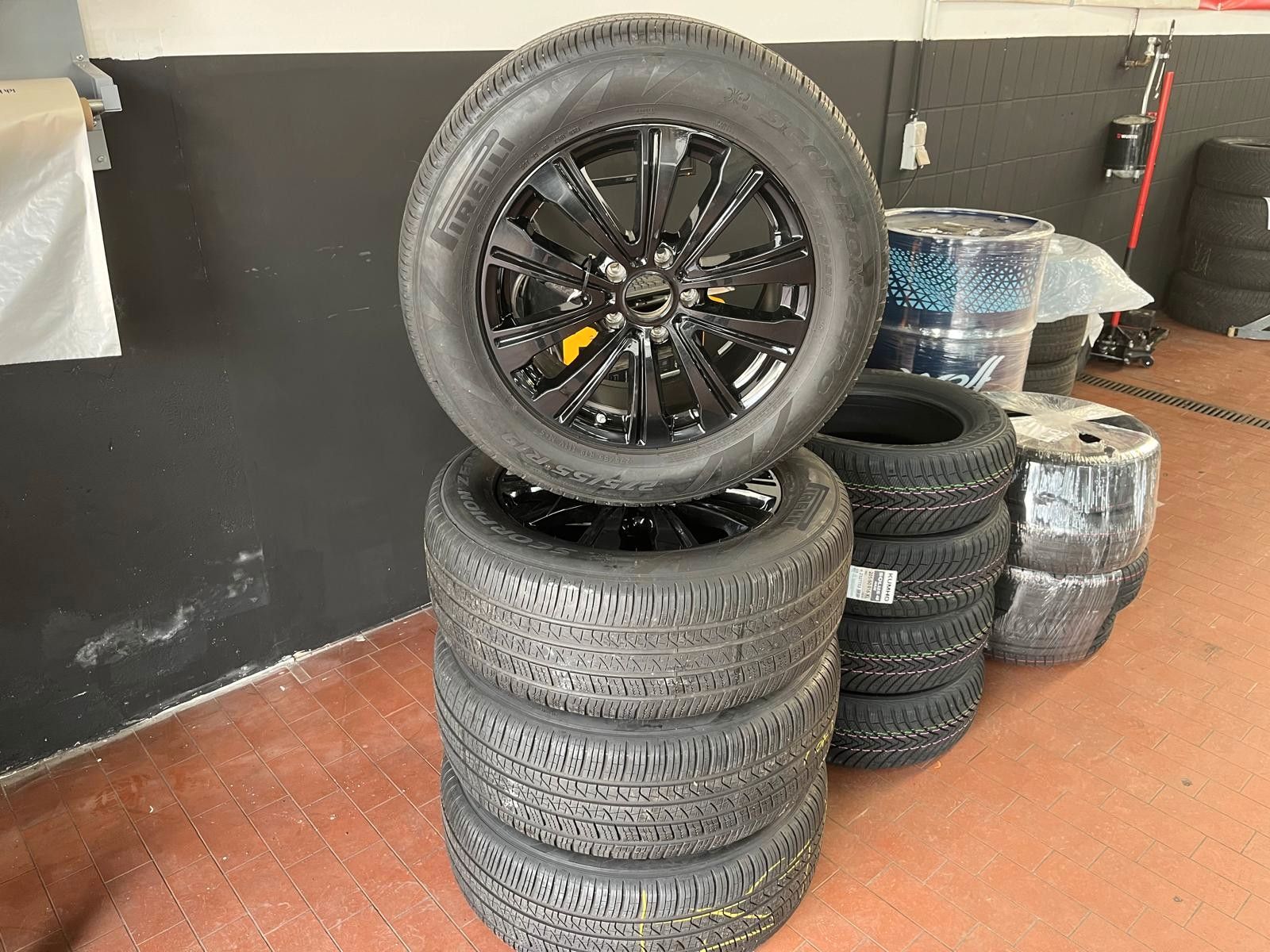 Fahrzeugabbildung Mercedes-Benz G 400d G Station*360°*Night II*LED*AHK*Burmester