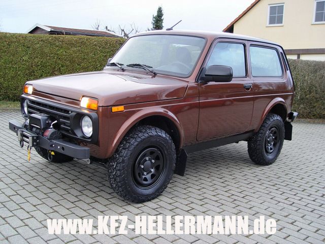 Lada Niva 1.7  Urban "LEGEND"4x4  Winde+AHZV+BFGood.