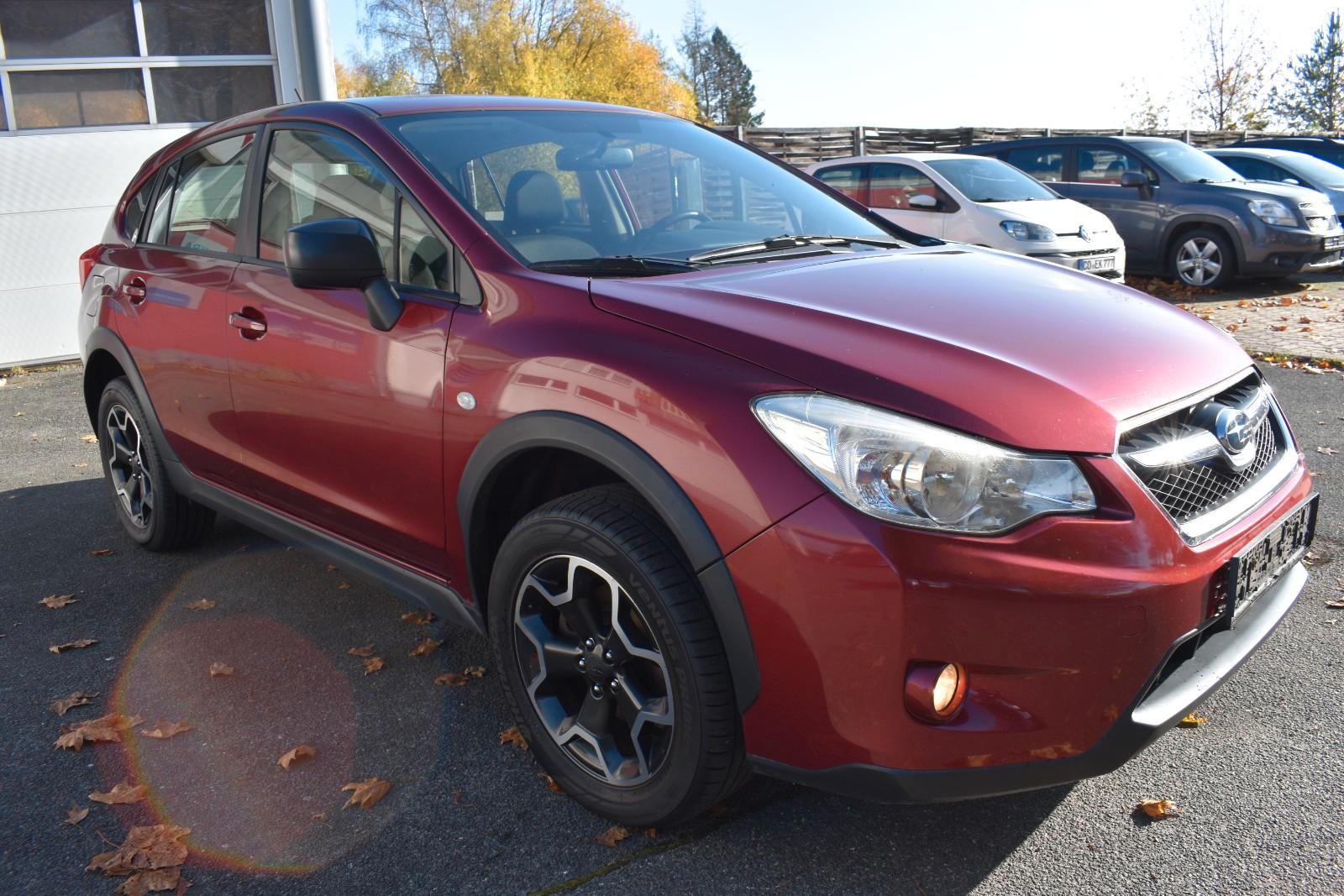 Subaru XV 2013 — rear view