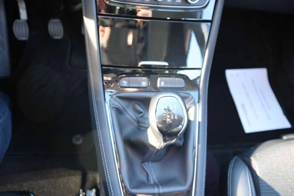 Fahrzeugabbildung Opel Grandland GS 1.2 Turbo+Pixel-LED+AGR-Sitz+