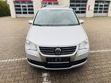 Volkswagen Touran Highline - Volkswagen Touran aus 2007: Highline