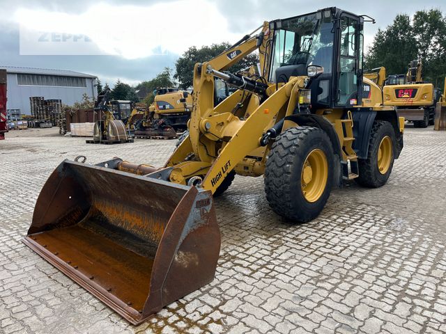 CAT 910M