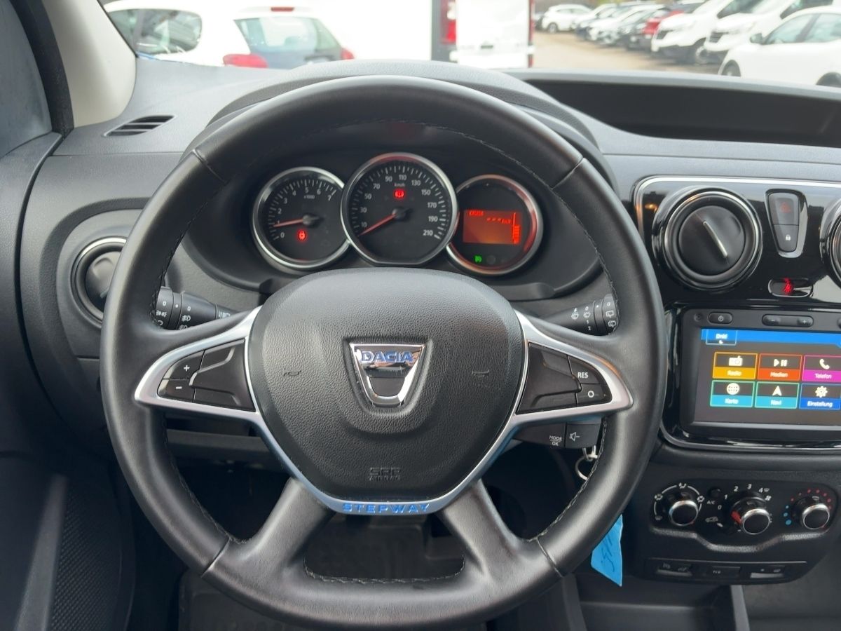 Fahrzeugabbildung Dacia Dokker Stepway TCe 130