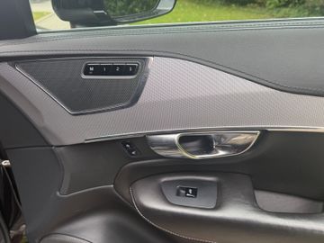 Volvo XC90 - 8