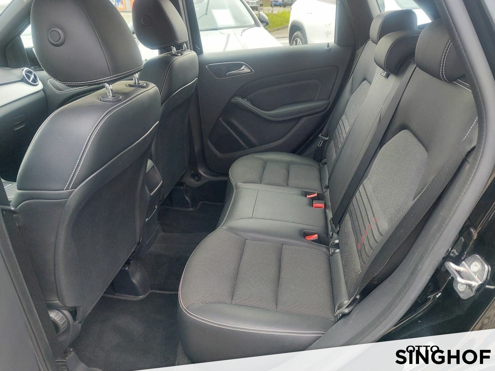 Fahrzeugabbildung Mercedes-Benz B 200 d Urban +LED+Navi+Park Ass+Fernlicht Ass+