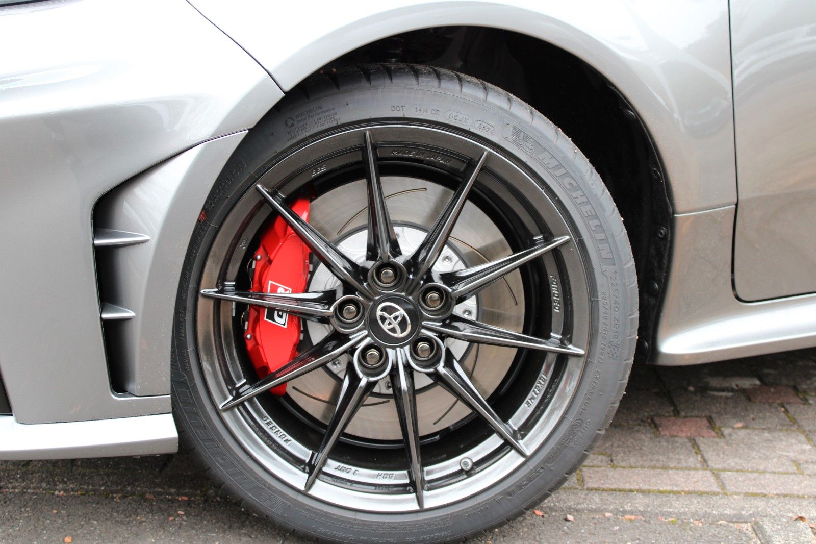 Fahrzeugabbildung Toyota GR Yaris 1.6-l-Turbo BBS+Covenience